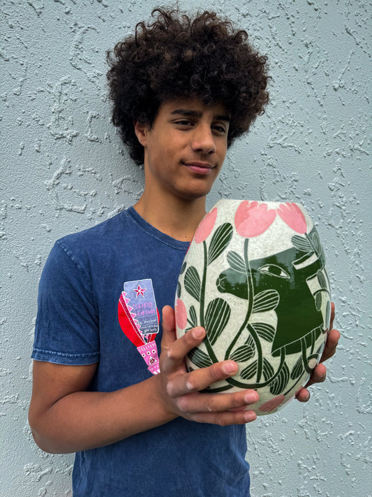 Vase 'The hare and the wolf'