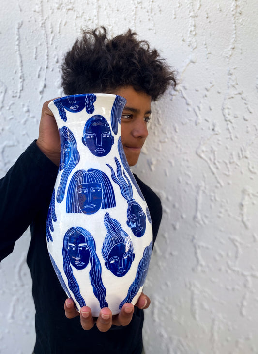 Vase 'Womanhood II'